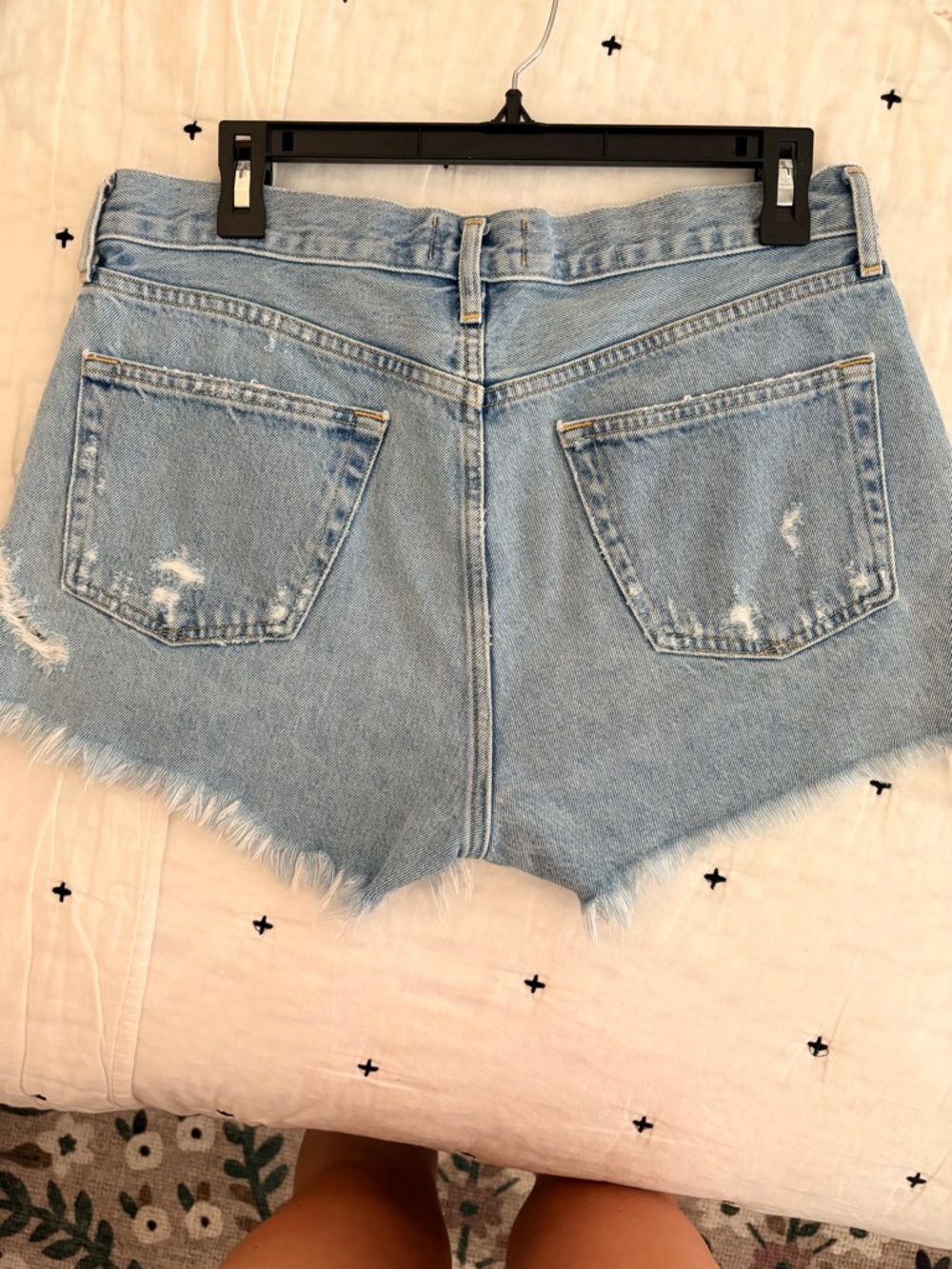 AGOLDE Parker Cutoff Shorts - Picture 9 of 10